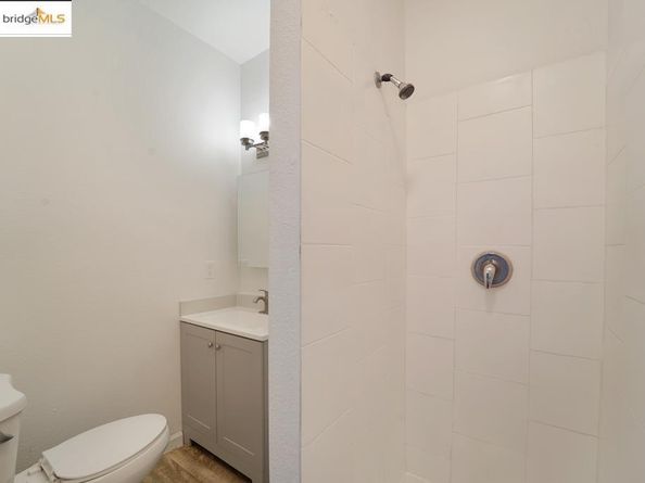 203 Bissell Ave, Richmond CA 94801