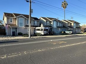 203 205 211 Maple St, Livermore CA 94550