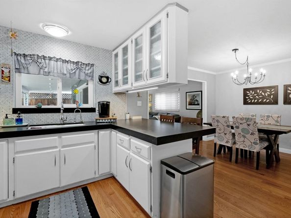 2472 Bradford Ave, Hayward CA 94545