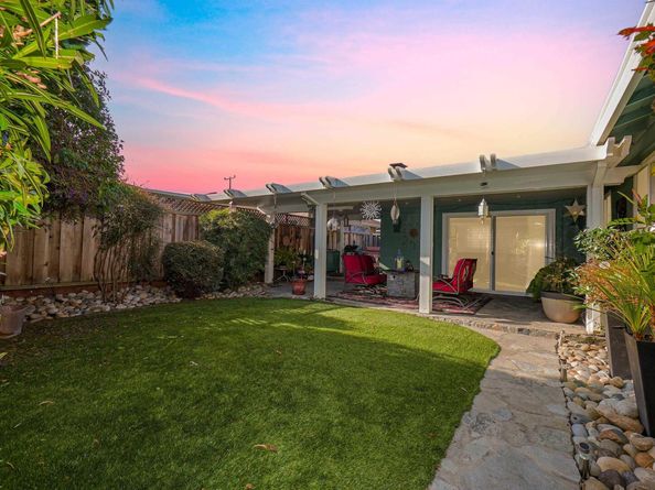 2472 Bradford Ave, Hayward CA 94545