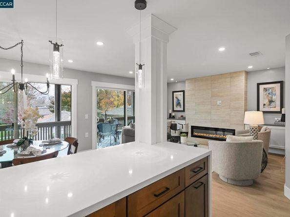 1131 Oakmont Drive 6, Walnut Creek CA 94595