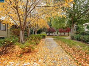 1131 Oakmont Drive 6, Walnut Creek CA 94595
