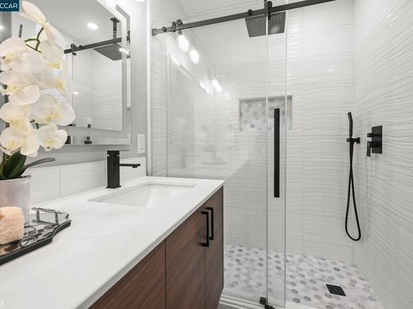 1131 Oakmont Drive 6, Walnut Creek CA 94595