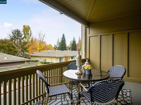 1131 Oakmont Drive 6, Walnut Creek CA 94595