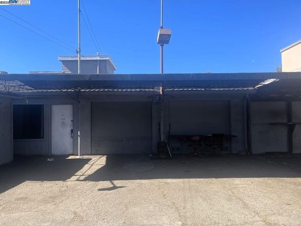 15539 Usher St, San Lorenzo CA 94580