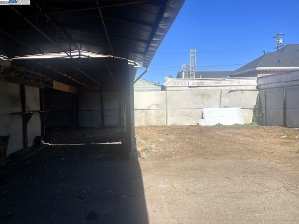 15539 Usher St, San Lorenzo CA 94580