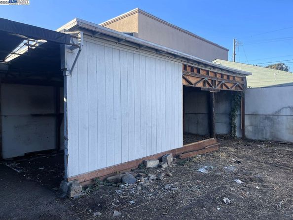 15539 Usher St, San Lorenzo CA 94580