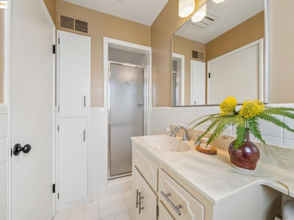 2028 Mira Vista Dr, El Cerrito CA 94530