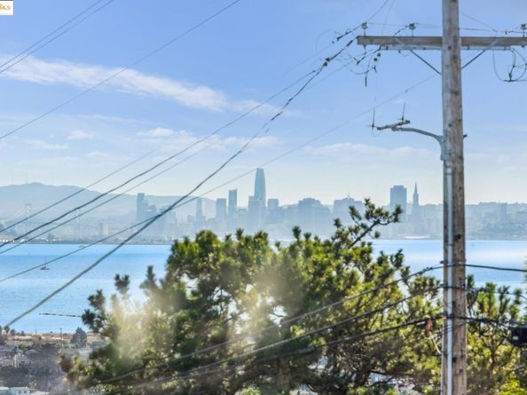 2028 Mira Vista Dr, El Cerrito CA 94530