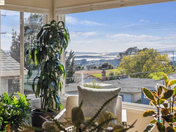 2028 Mira Vista Dr, El Cerrito CA 94530