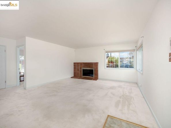 1651 Michael Dr, Pinole CA 94564