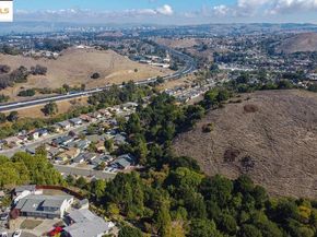 1651 Michael Dr, Pinole CA 94564