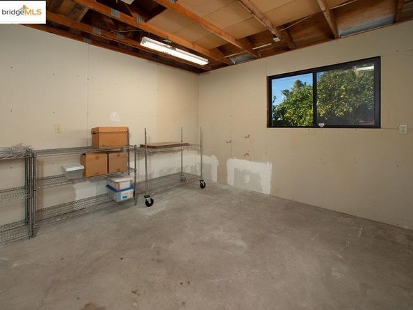 1651 Michael Dr, Pinole CA 94564
