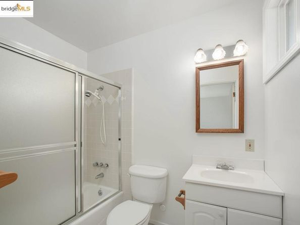 1651 Michael Dr, Pinole CA 94564