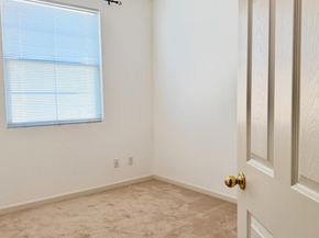 710 City Walk Pl 4, Hayward CA 94541