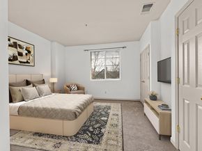 710 City Walk Pl 4, Hayward CA 94541