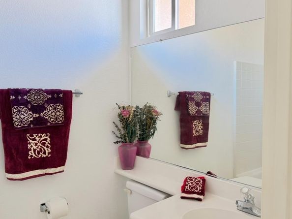 710 City Walk Pl 4, Hayward CA 94541