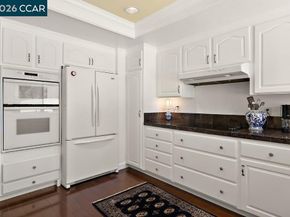 3136 Rossmoor Parkway 6, Walnut Creek CA 94595