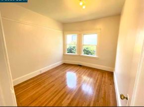 Undisclosed Address #41127666, Oakland CA 94608
