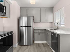 650 Hillsborough St, Oakland CA 94606