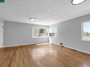 650 Hillsborough St, Oakland CA 94606