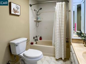 5510 Alaska Dr, Concord CA 94521