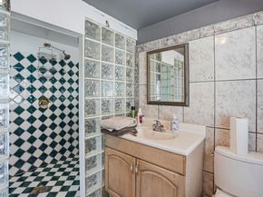 2015 50Th Ave, Oakland CA 94601