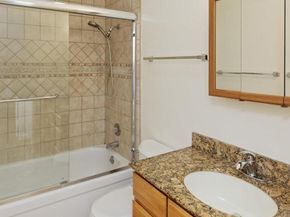 150 Pearl St 304, Oakland CA 94611