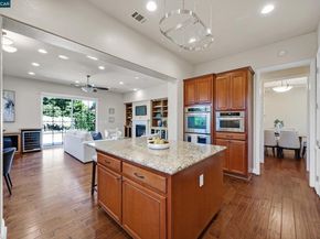 5 Pardi Ln, Clayton CA 94517