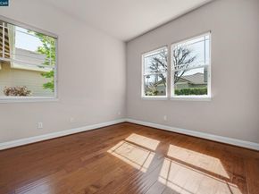 5 Pardi Ln, Clayton CA 94517