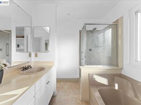 176 Bedford, Hercules CA 94547