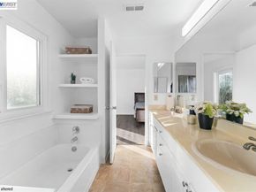 176 Bedford, Hercules CA 94547