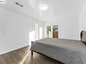 176 Bedford, Hercules CA 94547