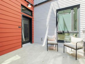 1545 32nd Street 104, Oakland CA 94608