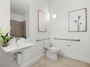 1545 32nd Street 104, Oakland CA 94608