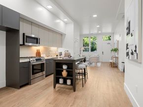 1545 32nd Street 104, Oakland CA 94608