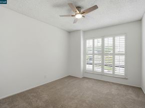 319 Oak Glen Ct, Martinez CA 94553