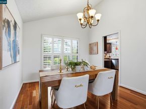 319 Oak Glen Ct, Martinez CA 94553