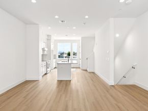 1925 Grand Street, Alameda CA 94501