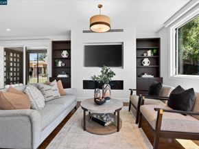 1 Gardiner Ct, Orinda CA 94563