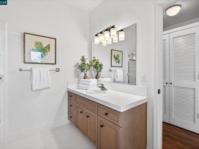 1 Gardiner Ct, Orinda CA 94563