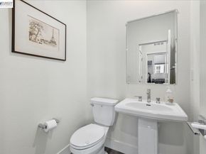 112 Apricot St, Livermore CA 94551