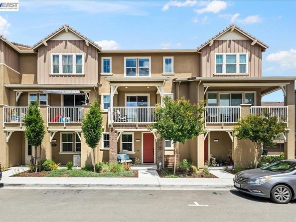 112 Apricot St, Livermore CA 94551