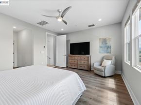 112 Apricot St, Livermore CA 94551