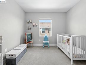 112 Apricot St, Livermore CA 94551