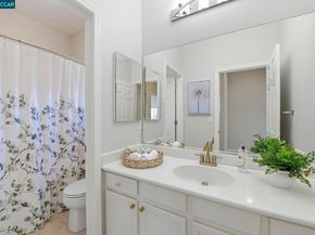 769 Plantation Ln, Hayward CA 94544