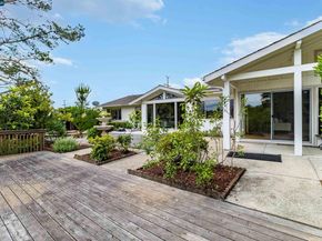 61 Sullivan Dr, Moraga CA 94556
