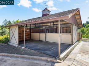 189 Oak Rd, Alamo CA 94507