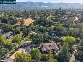 189 Oak Rd, Alamo CA 94507