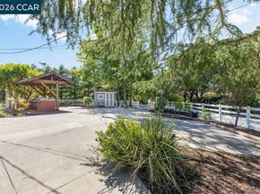 189 Oak Rd, Alamo CA 94507